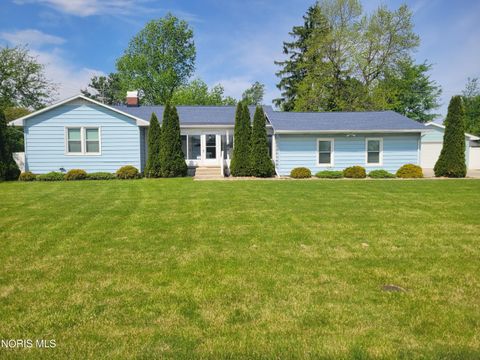 Photo of 711 S Simon Street, Ada, OH 45810 (MLS # 10009832)