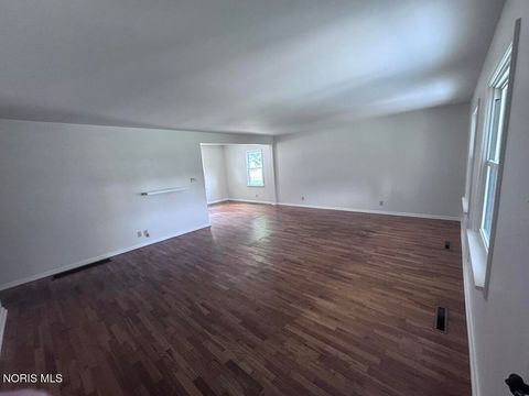 Tiny photo for 711 S Simon Street, Ada, OH 45810 (MLS # 10009832)