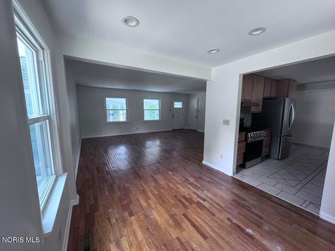 Tiny photo for 711 S Simon Street, Ada, OH 45810 (MLS # 10009832)