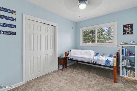 Tiny photo for 5835 Neill Avenue, Walbridge, OH 43465 (MLS # 10005476)