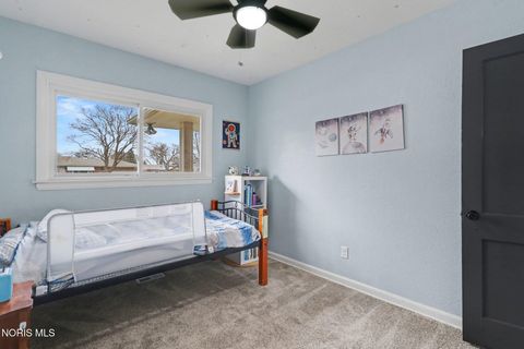 Tiny photo for 5835 Neill Avenue, Walbridge, OH 43465 (MLS # 10005476)