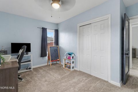 Tiny photo for 5835 Neill Avenue, Walbridge, OH 43465 (MLS # 10005476)