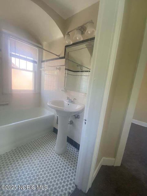 Tiny photo for 1574 Colton Street, Toledo, OH 43609 (MLS # 10000686)