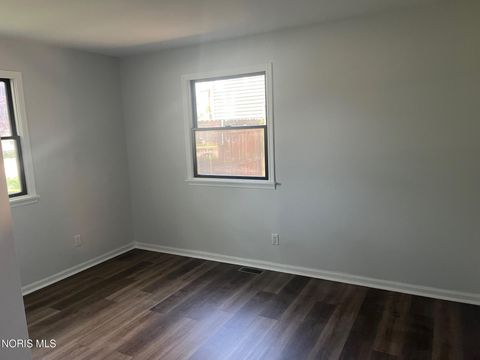 Tiny photo for 611 Greenfield Drive, Maumee, OH 43537 (MLS # 10005206)