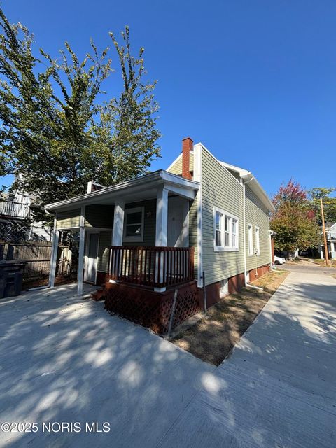 Tiny photo for 1557 Indiana Avenue, Toledo, OH 43607 (MLS # 10000172)