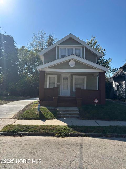 Tiny photo for 1557 Indiana Avenue, Toledo, OH 43607 (MLS # 10000172)