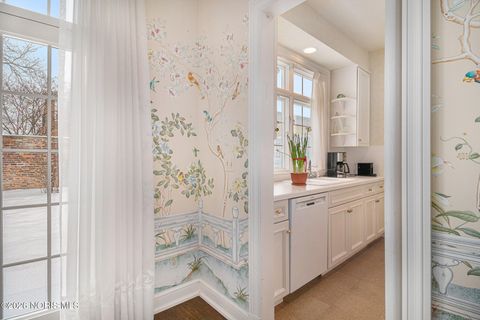 Tiny photo for 145 E Front Street, Perrysburg, OH 43551 (MLS # 10002774)