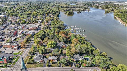 Tiny photo for 145 E Front Street, Perrysburg, OH 43551 (MLS # 10002774)