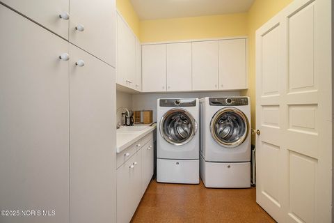 Tiny photo for 145 E Front Street, Perrysburg, OH 43551 (MLS # 10002774)