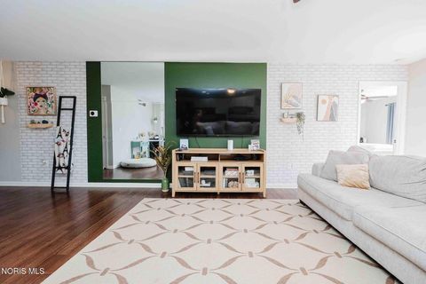 Tiny photo for 2143 Bluestone Drive, Findlay, OH 45840 (MLS # 10004725)