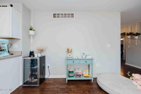 Tiny photo for 2143 Bluestone Drive, Findlay, OH 45840 (MLS # 10004725)