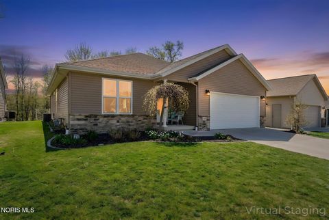 Tiny photo for 2143 Bluestone Drive, Findlay, OH 45840 (MLS # 10004725)