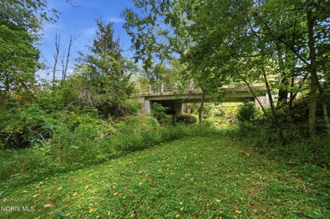 Tiny photo for 325 W Elm Street, Bluffton, OH 45817 (MLS # 10012878)