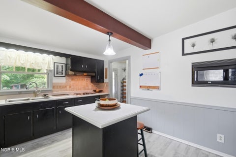Tiny photo for 325 W Elm Street, Bluffton, OH 45817 (MLS # 10012878)