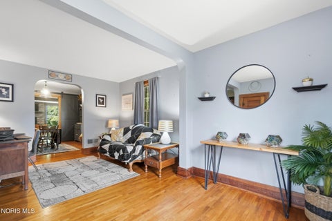Tiny photo for 325 W Elm Street, Bluffton, OH 45817 (MLS # 10012878)
