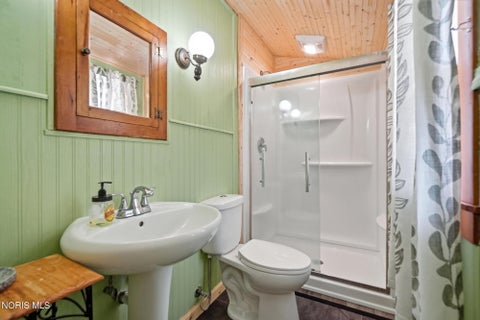 Tiny photo for 325 W Elm Street, Bluffton, OH 45817 (MLS # 10012878)
