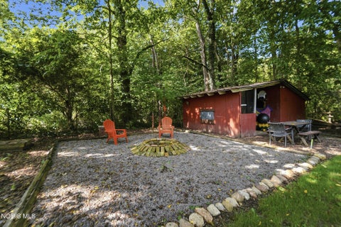 Tiny photo for 325 W Elm Street, Bluffton, OH 45817 (MLS # 10012878)