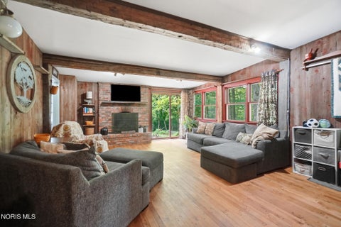 Tiny photo for 325 W Elm Street, Bluffton, OH 45817 (MLS # 10012878)