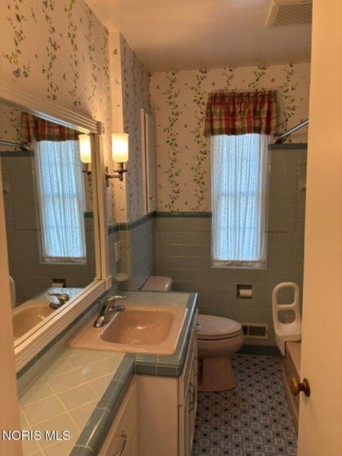 Tiny photo for 6603 Country Place, Sylvania, OH 43560 (MLS # 10008877)
