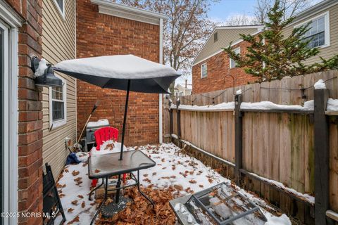 Tiny photo for 5705 Aspen Drive # 3, Toledo, OH 43615 (MLS # 10001975)