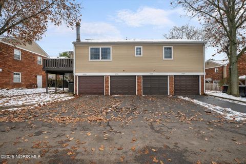 Tiny photo for 5705 Aspen Drive # 3, Toledo, OH 43615 (MLS # 10001975)