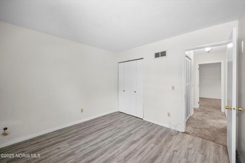 Tiny photo for 5705 Aspen Drive # 3, Toledo, OH 43615 (MLS # 10001975)