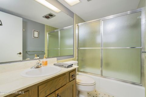 Tiny photo for 5441 Cresthaven Lane #Apt 1, Toledo, OH 43614 (MLS # 10003693)