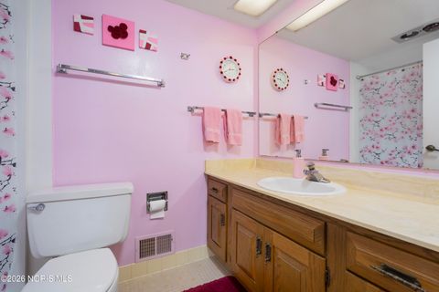 Tiny photo for 5441 Cresthaven Lane #Apt 1, Toledo, OH 43614 (MLS # 10003693)