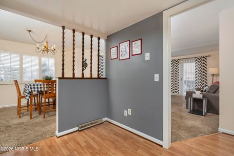 Tiny photo for 5441 Cresthaven Lane #Apt 1, Toledo, OH 43614 (MLS # 10003693)