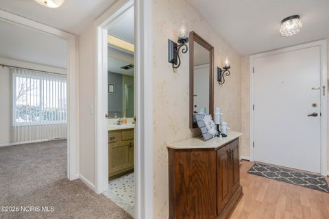Tiny photo for 5441 Cresthaven Lane #Apt 1, Toledo, OH 43614 (MLS # 10003693)