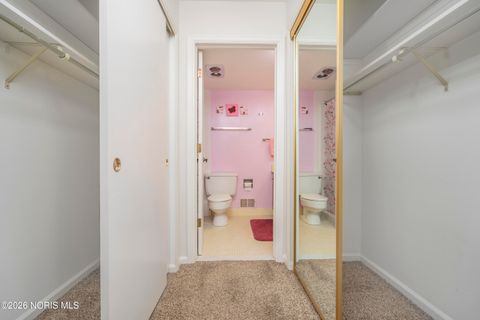 Tiny photo for 5441 Cresthaven Lane #Apt 1, Toledo, OH 43614 (MLS # 10003693)