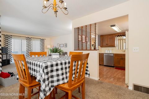 Tiny photo for 5441 Cresthaven Lane #Apt 1, Toledo, OH 43614 (MLS # 10003693)