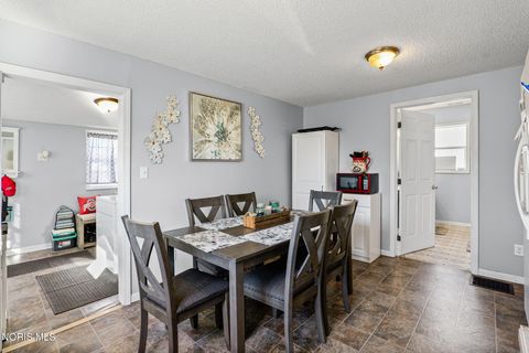 Tiny photo for 626 Central Avenue, Findlay, OH 45840 (MLS # 10005091)