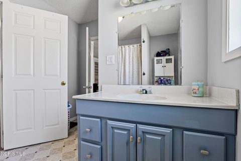 Tiny photo for 626 Central Avenue, Findlay, OH 45840 (MLS # 10005091)