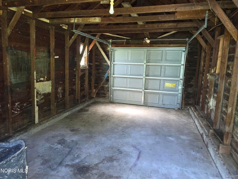 Tiny photo for 949 Ansonia Street, Oregon, OH 43616 (MLS # 10014781)