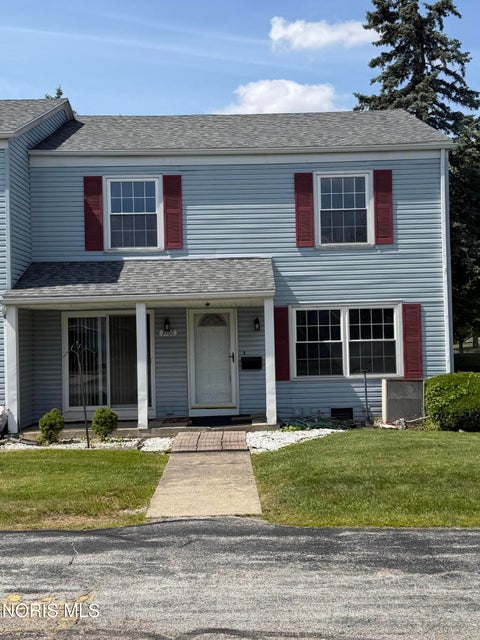 Photo of 3766 Lakepointe Drive, Northwood, OH 43619 (MLS # 10012757)