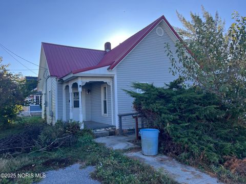 Photo of 325 E North Street, McClure, OH 43534 (MLS # 10000637) Photo of 325 E North Street, McClure, OH 43534 (MLS # 10000637)