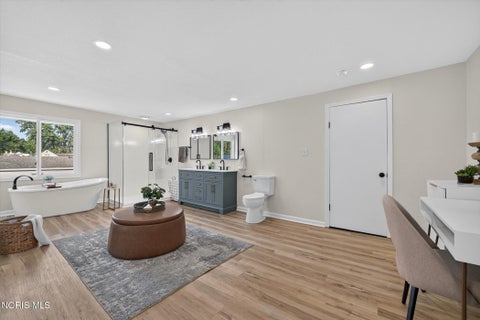 Tiny photo for 5638 Douglas Road, Toledo, OH 43613 (MLS # 10013084)