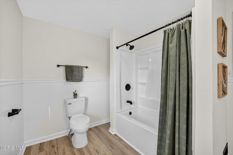 Tiny photo for 5638 Douglas Road, Toledo, OH 43613 (MLS # 10013084)