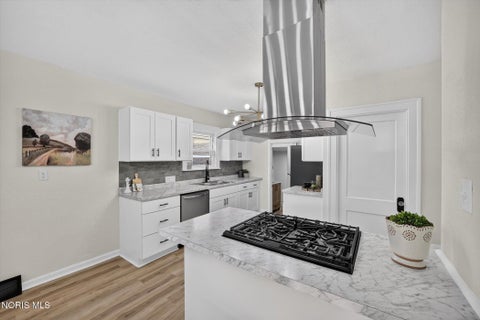 Tiny photo for 5638 Douglas Road, Toledo, OH 43613 (MLS # 10013084)