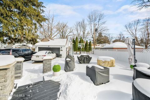 Tiny photo for 2410 Drummond Road, Toledo, OH 43606 (MLS # 10004054)