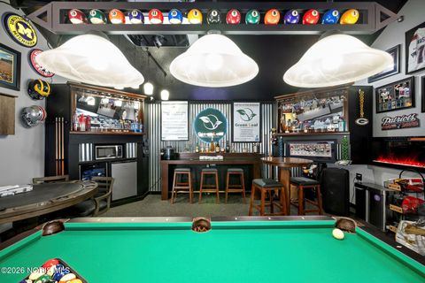 Tiny photo for 2410 Drummond Road, Toledo, OH 43606 (MLS # 10004054)