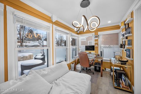 Tiny photo for 2410 Drummond Road, Toledo, OH 43606 (MLS # 10004054)