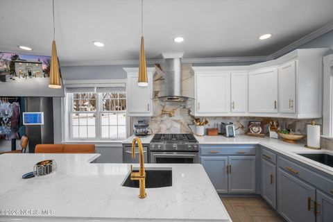 Tiny photo for 2410 Drummond Road, Toledo, OH 43606 (MLS # 10004054)