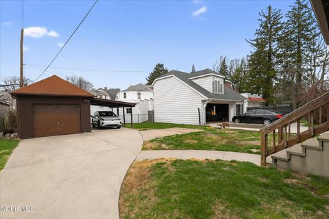Tiny photo for 135 Amherst Drive, Toledo, OH 43614 (MLS # 10005768)