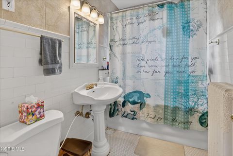 Tiny photo for 135 Amherst Drive, Toledo, OH 43614 (MLS # 10005768)