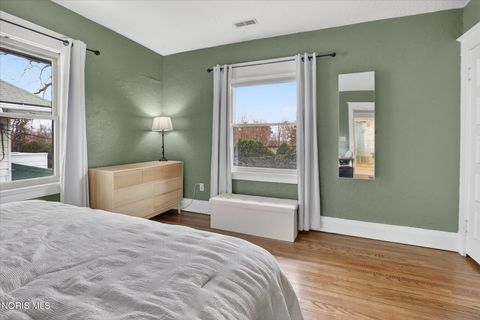 Tiny photo for 135 Amherst Drive, Toledo, OH 43614 (MLS # 10005768)