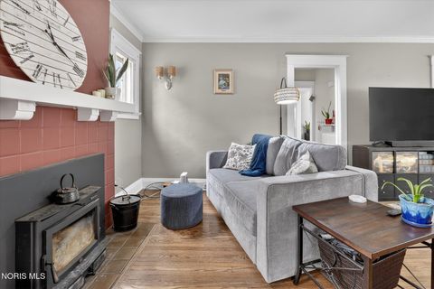 Tiny photo for 135 Amherst Drive, Toledo, OH 43614 (MLS # 10005768)