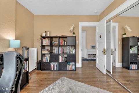 Tiny photo for 135 Amherst Drive, Toledo, OH 43614 (MLS # 10005768)