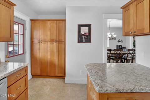 Tiny photo for 135 Amherst Drive, Toledo, OH 43614 (MLS # 10005768)